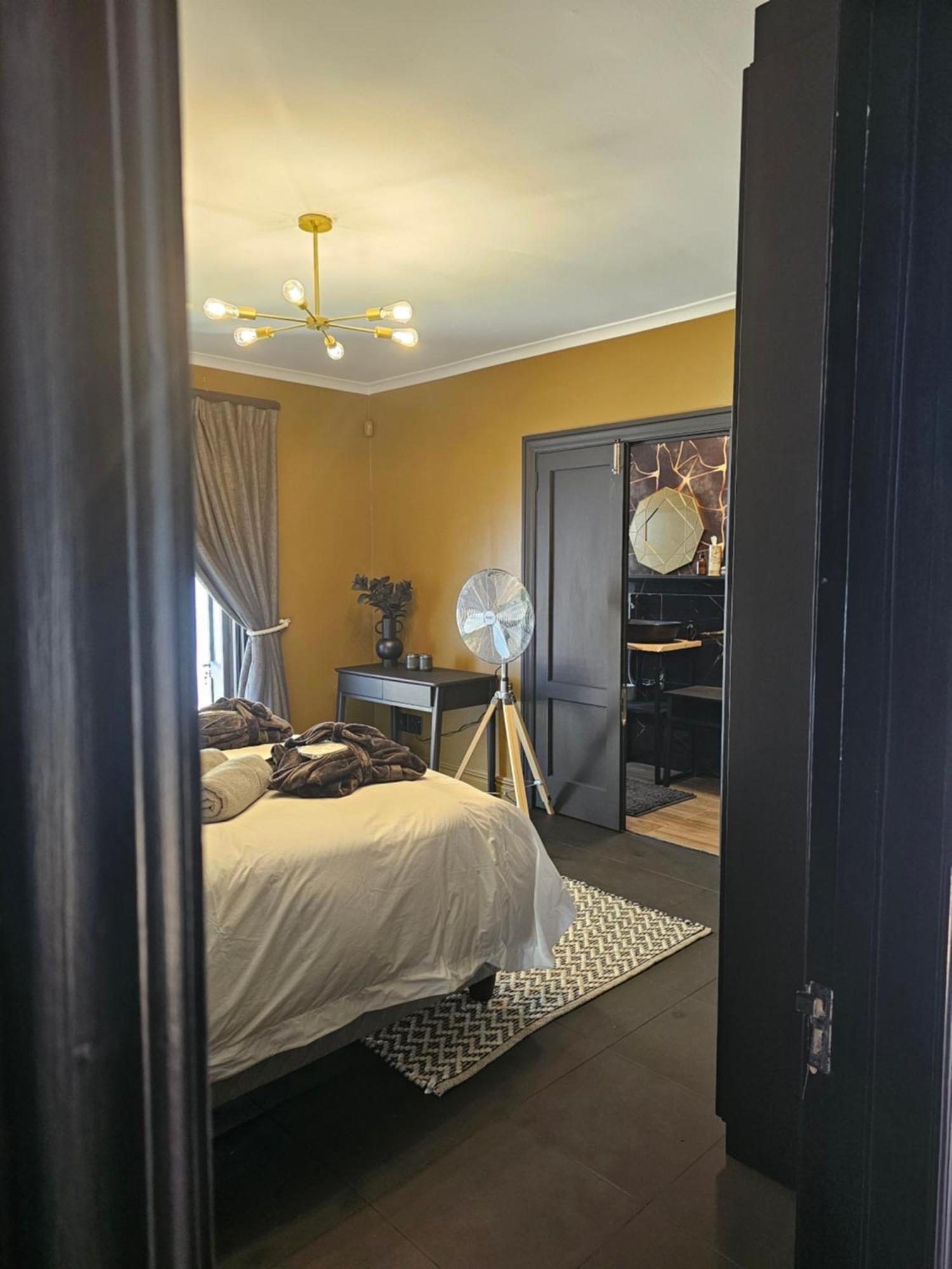 Die Heerenhuys Guest Suites 斯泰伦博斯 外观 照片